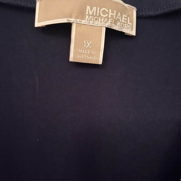 Michael Kors top - Picture 3 of 3